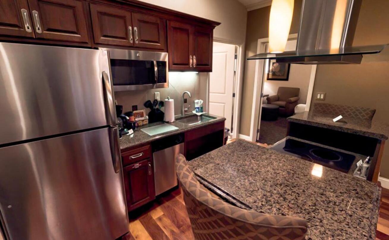 Hotel Eden And Suites, Bw Premier Collection Rohrerstown