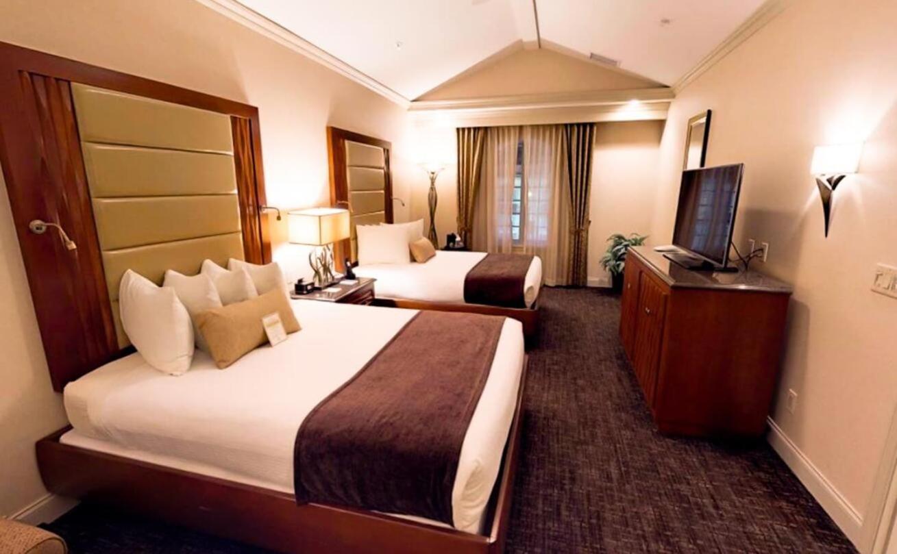 Eden And Suites, Bw Premier Collection Hotel